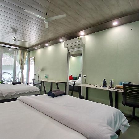Nature'S Cove Resort Алібаґ Екстер'єр фото
